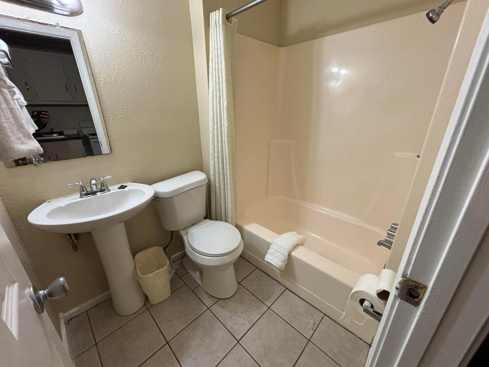 Cook'S Motel- Panama City Beach Upper Grand Lagoon ภายนอก รูปภาพ